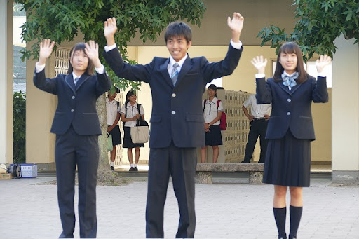 岡山県立笠岡高校の制服 着こなし画像 評判 制服ランキング 制服グラム 全国中学校高等学校制服検索