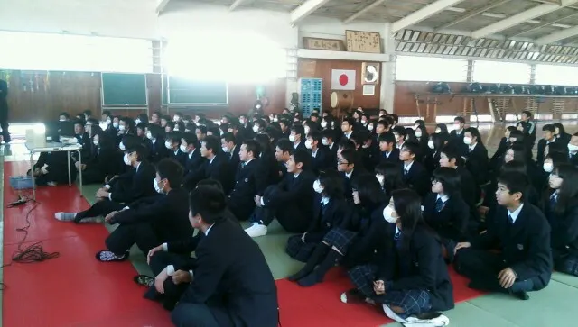 静岡県立横須賀高校の制服写真画像まとめ・レビュー口コミ評判・生徒の着こなし・夏服冬服詳細情報