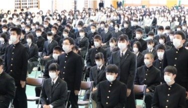 静岡市立清水桜が丘高校の制服写真画像まとめ・レビュー口コミ評判・生徒の着こなし・夏服冬服詳細情報