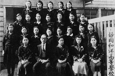 静岡女子高校の制服写真画像まとめ・レビュー口コミ評判・生徒の着こなし・夏服冬服詳細情報