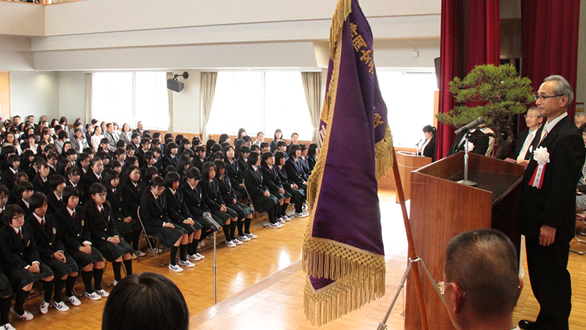 静岡女子高校の制服写真画像まとめ・レビュー口コミ評判・生徒の着こなし・夏服冬服詳細情報