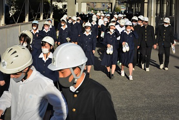 静岡県立島田高校の制服写真画像まとめ・レビュー口コミ評判・生徒の着こなし・夏服冬服詳細情報