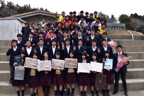 静岡県立小笠高校の制服写真画像まとめ・レビュー口コミ評判・生徒の着こなし・夏服冬服詳細情報