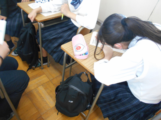 静岡県立伊東商業高校の制服写真画像まとめ・レビュー口コミ評判・生徒の着こなし・夏服冬服詳細情報