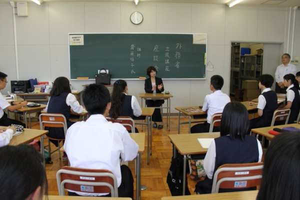 静岡県立浜松北高校の制服写真画像まとめ・レビュー口コミ評判・生徒の着こなし・夏服冬服詳細情報