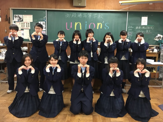 静岡県立御殿場高校の制服写真画像まとめ・レビュー口コミ評判・生徒の着こなし・夏服冬服詳細情報