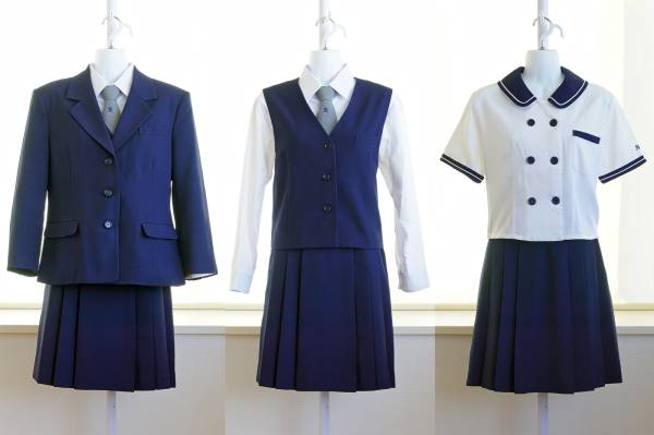 静岡県立湖西高校の制服写真画像まとめ・レビュー口コミ評判・生徒の着こなし・夏服冬服詳細情報（こさいこうとうがっこう）