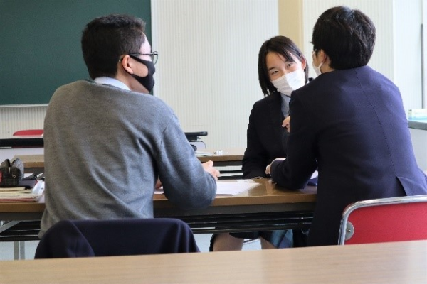 知徳高校の制服写真画像まとめ・レビュー口コミ評判・生徒の着こなし・夏服冬服詳細情報