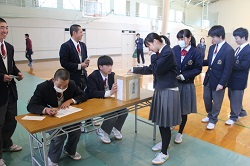 静岡県立川根高校の制服写真画像まとめ・レビュー口コミ評判・生徒の着こなし・夏服冬服詳細情報