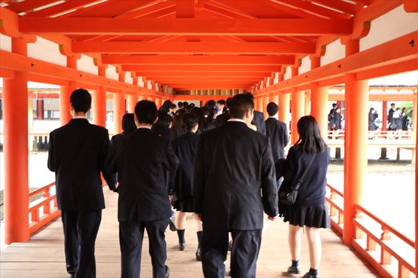 静岡県富士見中学校・高校の制服写真画像まとめ・レビュー口コミ評判・生徒の着こなし・夏服冬服詳細情報