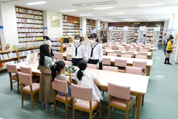 静岡英和女学院中学校・高校の制服写真画像まとめ・レビュー口コミ評判・生徒の着こなし・夏服冬服詳細情報