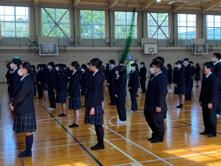 三重県立志摩高校の制服 着こなし画像 評判 制服ランキング 制服グラム 全国中学校高等学校制服検索