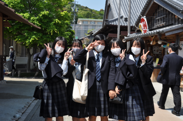 三重県立志摩高校の制服写真画像まとめ・レビュー口コミ評判・生徒の着こなし・夏服冬服詳細情報