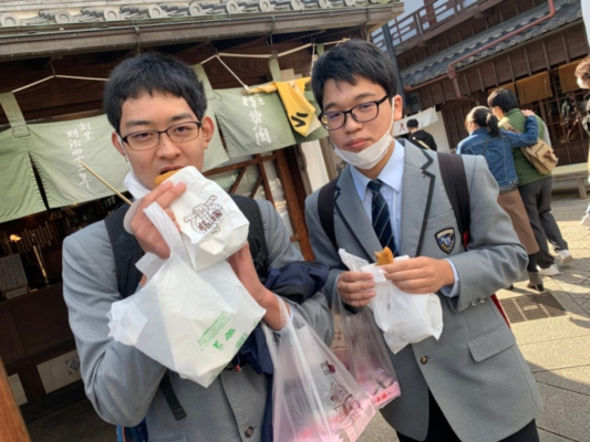 鈴鹿中等教育学校（鈴鹿中学校・高校）の制服写真画像まとめ・レビュー口コミ評判・生徒の着こなし・夏服冬服詳細情報
