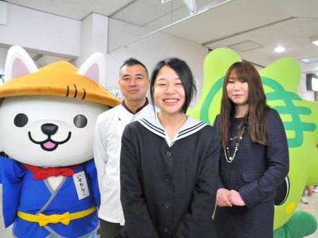 【2020新制服】三重県立鳥羽高校の制服写真画像まとめ・レビュー口コミ評判・生徒の着こなし・夏服冬服詳細情報