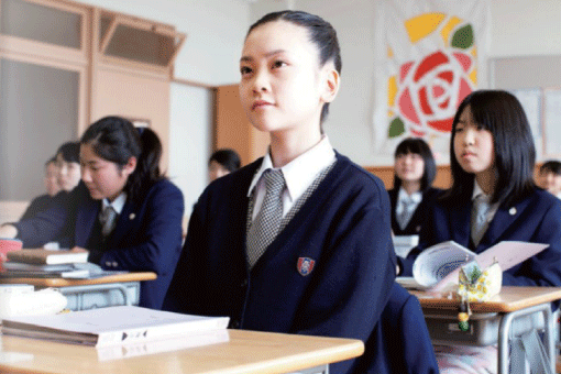 アサンプション国際小学校・中学校・高校の制服写真画像まとめ・レビュー口コミ評判・生徒の着こなし・夏服冬服詳細情報