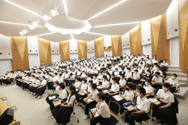 高槻中学高校の制服写真画像動画まとめ・レビュー口コミ評判・生徒の着こなし・夏服冬服詳細情報