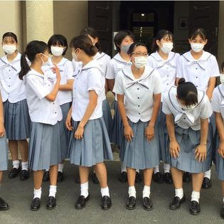 香里ヌヴェール学院中学校・高校の制服写真画像まとめ・レビュー口コミ評判・生徒の着こなし・夏服冬服詳細情報