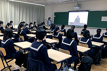 甲南女子中学高校の制服写真画像まとめ・レビュー口コミ評判・生徒の着こなし・夏服冬服詳細情報