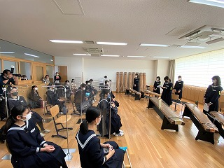 甲南女子中学高校の制服写真画像まとめ・レビュー口コミ評判・生徒の着こなし・夏服冬服詳細情報