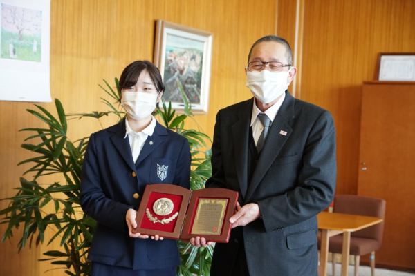 甲南女子中学高校の制服写真画像まとめ・レビュー口コミ評判・生徒の着こなし・夏服冬服詳細情報