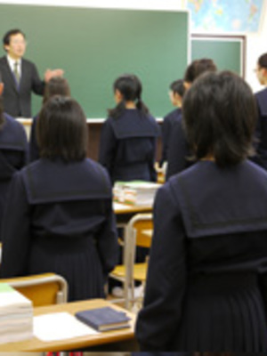 神戸山手女子中学高校の制服写真画像動画まとめ・レビュー口コミ評判・生徒の着こなし・夏服冬服詳細情報