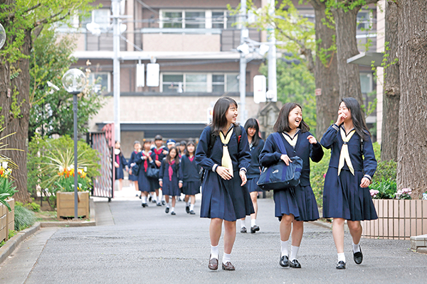 女子聖学院中学校・高校の制服写真画像まとめ・レビュー口コミ評判・生徒の着こなし・夏服冬服詳細情報