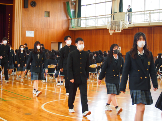 千葉県立若松高校の制服写真画像まとめ・レビュー口コミ評判・生徒の着こなし・夏服冬服詳細情報