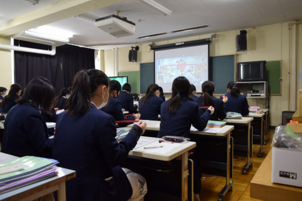 千葉県立八千代高校の制服写真画像まとめ・レビュー口コミ評判・生徒の着こなし・夏服冬服詳細情報
