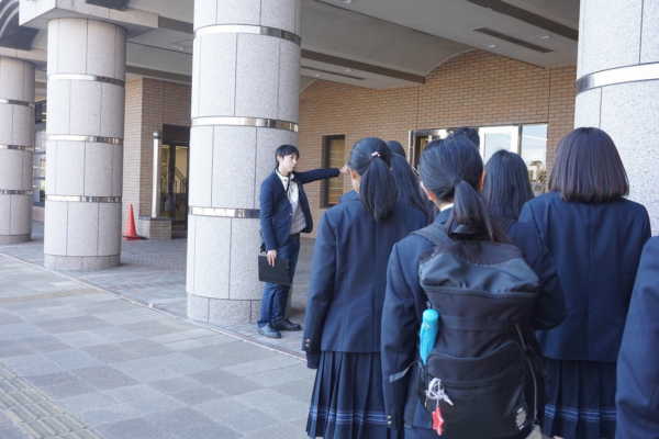 千葉県立船橋古和釜高校の制服写真画像まとめ・レビュー口コミ評判・生徒の着こなし・夏服冬服詳細情報