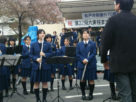 千葉県立松戸六実高校の制服写真画像まとめ・レビュー口コミ評判・生徒の着こなし・夏服冬服詳細情報