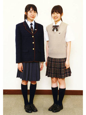 愛国学園大学附属四街道高校の制服写真画像まとめ・レビュー口コミ評判・生徒の着こなし・夏服冬服詳細情報