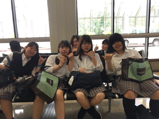 明聖高校の制服写真画像まとめ・レビュー口コミ評判・生徒の着こなし・夏服冬服詳細情報