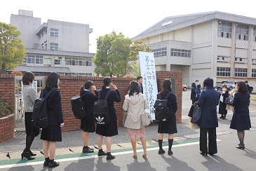 千葉県立実籾高校の制服写真画像動画まとめ・レビュー口コミ評判・生徒の着こなし・夏服冬服詳細情報