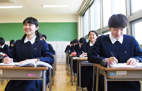 東京純心女子中学校・高校の制服写真画像まとめ・レビュー口コミ評判・生徒の着こなし・夏服冬服詳細情報