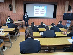 千葉県立市原緑高校の制服写真画像まとめ・レビュー口コミ評判・生徒の着こなし・夏服冬服詳細情報（いちはらみどりこうこう）