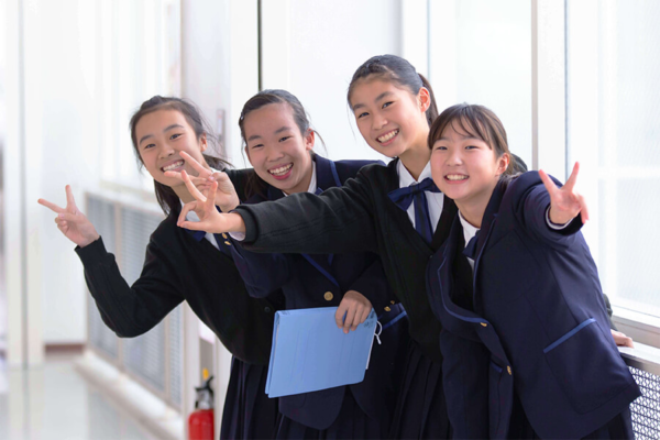 八千代松陰中学校・高校の制服写真画像まとめ・レビュー口コミ評判・生徒の着こなし・夏服冬服詳細情報