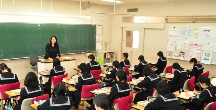 和洋国府台女子中学高校の制服写真画像動画まとめ・レビュー口コミ評判・生徒の着こなし・夏服冬服詳細情報