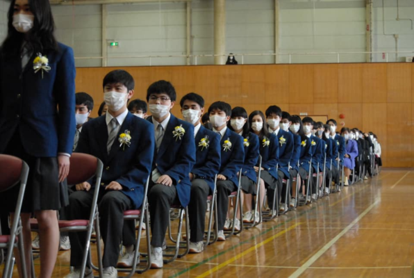千葉市立稲毛高校・附属中学校の制服写真画像まとめ・レビュー口コミ評判・生徒の着こなし・夏服冬服詳細情報