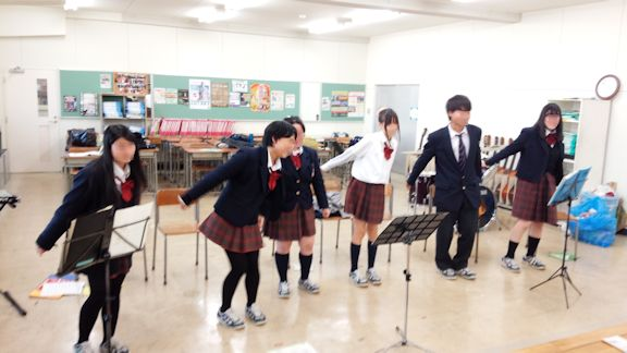 千葉県立行徳高校の制服写真画像まとめ・レビュー口コミ評判・生徒の着こなし・夏服冬服詳細情報