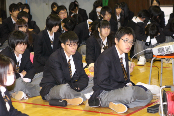 茨城県立筑波高校の制服写真画像まとめ・レビュー口コミ評判・生徒の着こなし・夏服冬服詳細情報│全国中高制服グラム全国47都道府県の中学校高等