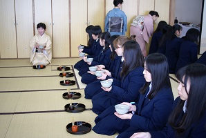 茨城県立水戸第二高校の制服写真画像動画まとめ・レビュー口コミ評判・生徒の着こなし・夏服冬服詳細情報