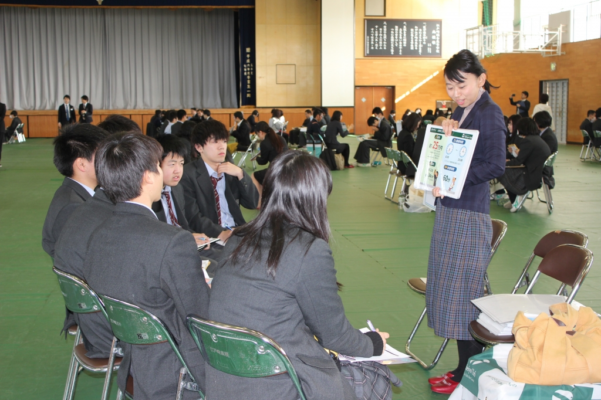 茨城県立江戸崎総合高校の制服写真画像まとめ・レビュー口コミ評判・生徒の着こなし・夏服冬服詳細情報