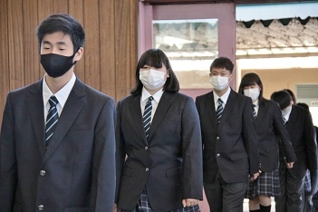 茨城県立友部高校の制服写真画像まとめ・レビュー口コミ評判・生徒の着こなし・夏服冬服詳細情報