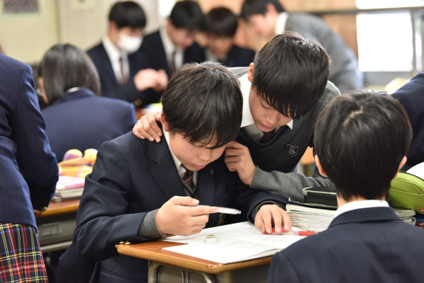 創価中学校・創価高校の制服写真画像動画まとめ・レビュー口コミ評判・生徒の着こなし・夏服冬服詳細情報
