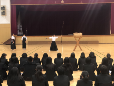 Резюме на снимката на униформата за втора гимназия на префектура Ибараки Ториде, преглед на репутацията от уста на уста, облекло за ученици, летни дрехи, зимни дрехи, подробна информация
