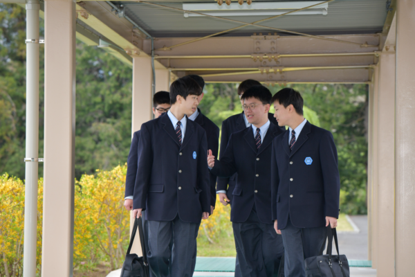 青丘学院つくば中学校・高校の制服写真画像まとめ・レビュー口コミ評判・生徒の着こなし・夏服冬服詳細情報