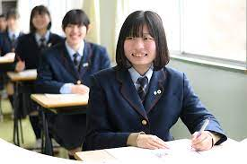 愛国学園大学附属龍ヶ崎高校の制服写真画像まとめ・レビュー口コミ評判・生徒の着こなし・夏服冬服詳細情報
