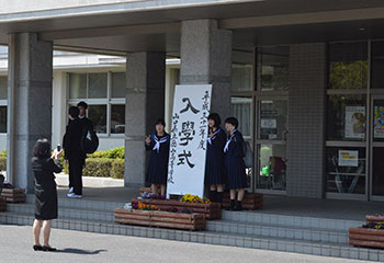 山口県立徳山高校の制服写真画像動画まとめ・レビュー口コミ評判・生徒の着こなし・夏服冬服詳細情報
