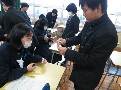 山口県立徳山商工高校の制服写真画像まとめ・レビュー口コミ評判・生徒の着こなし・夏服冬服詳細情報